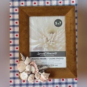 Special Moments Velvet Photo Frame with Seashell Embellishment — Brown